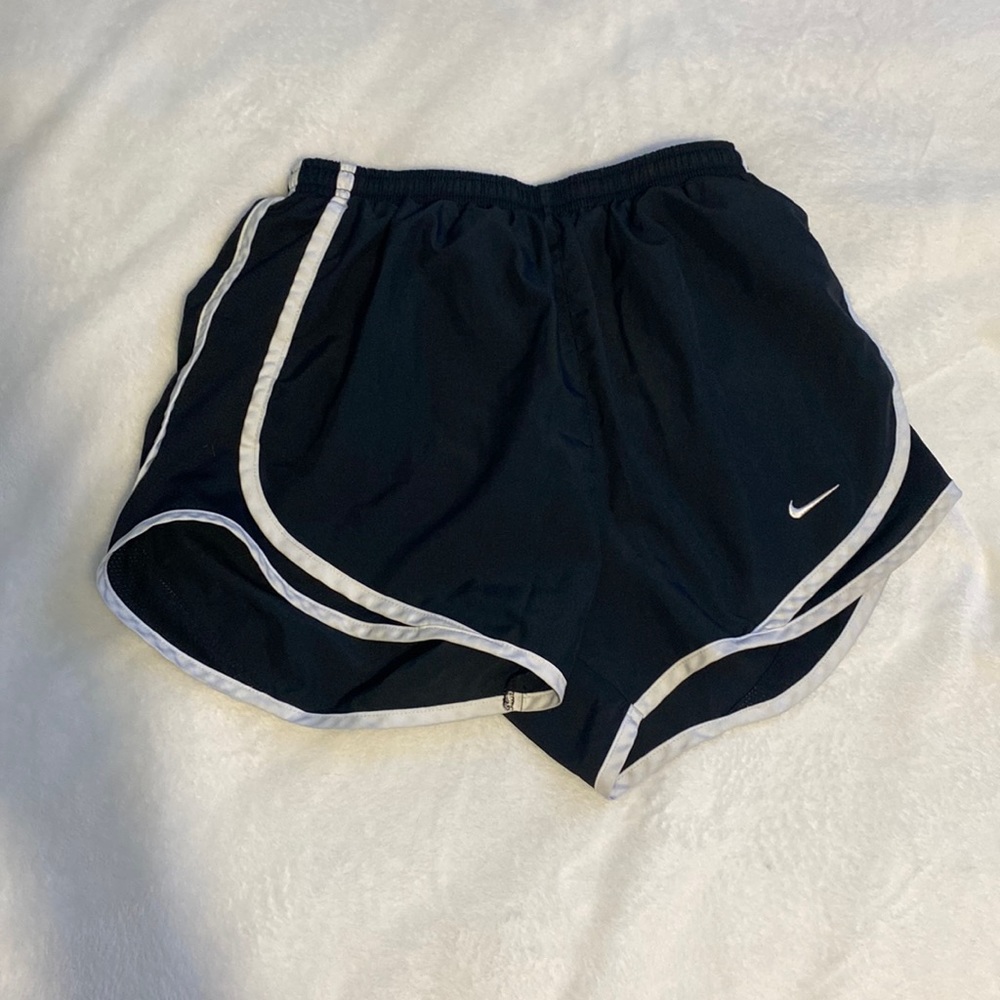 Nike athletic shorts xs drifit